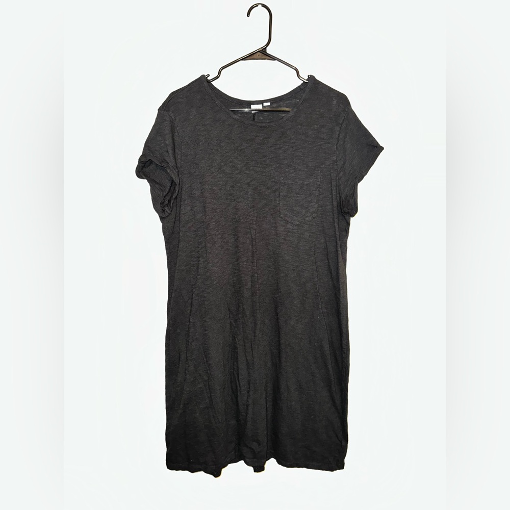 GAP Black Short Sleeve Tee